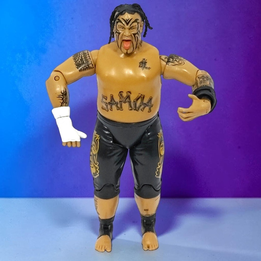 VTG 2004 WWE Umaga Jakks Pacific Wrestling Action Figure Samoa Tribal Tattoos 7"